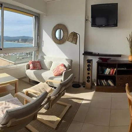 Tres Bel T3 Dernier Etage Vue Apartamento Le Lavandou